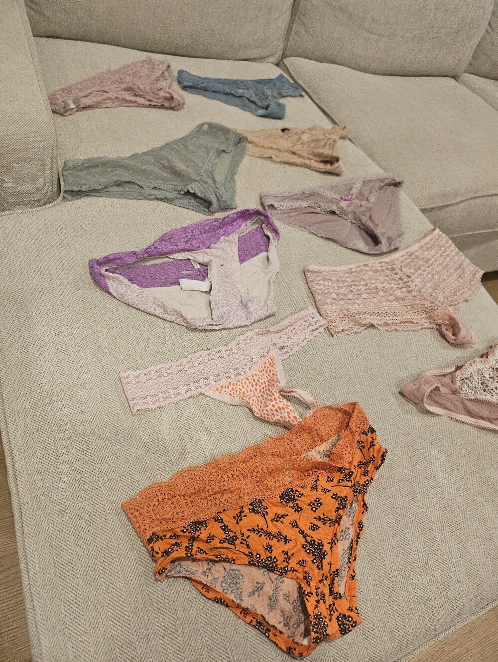 10 Pairs Of Victoria's Secret Underwear XS S - Picture 2 of 4